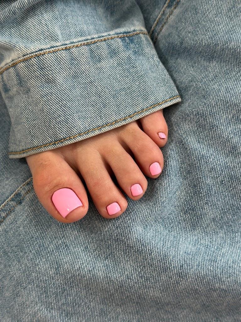 D&M Nails Salon