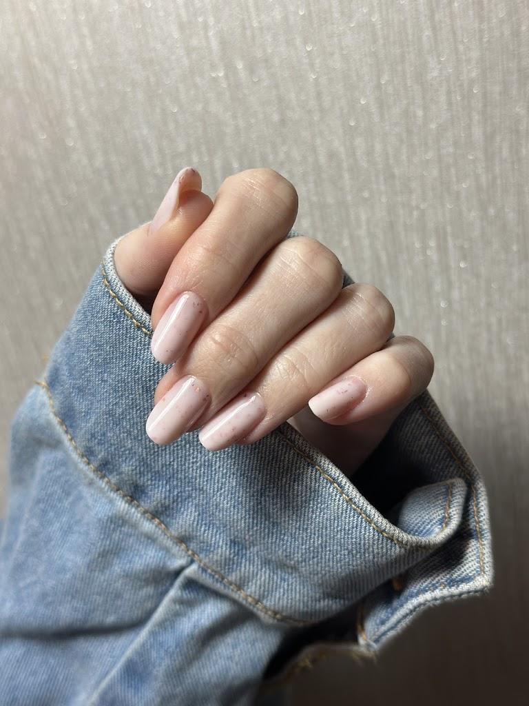 D&M Nails Salon